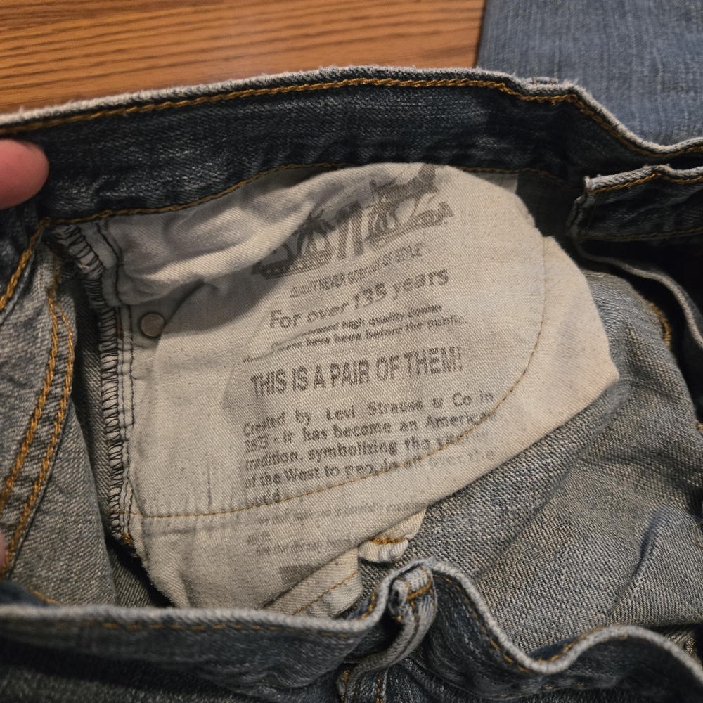 Levis 559 Jeans Men Denim Light Wash Relaxed Straight Fit Cotton Casual 36 X 32 - Picture 8 of 10